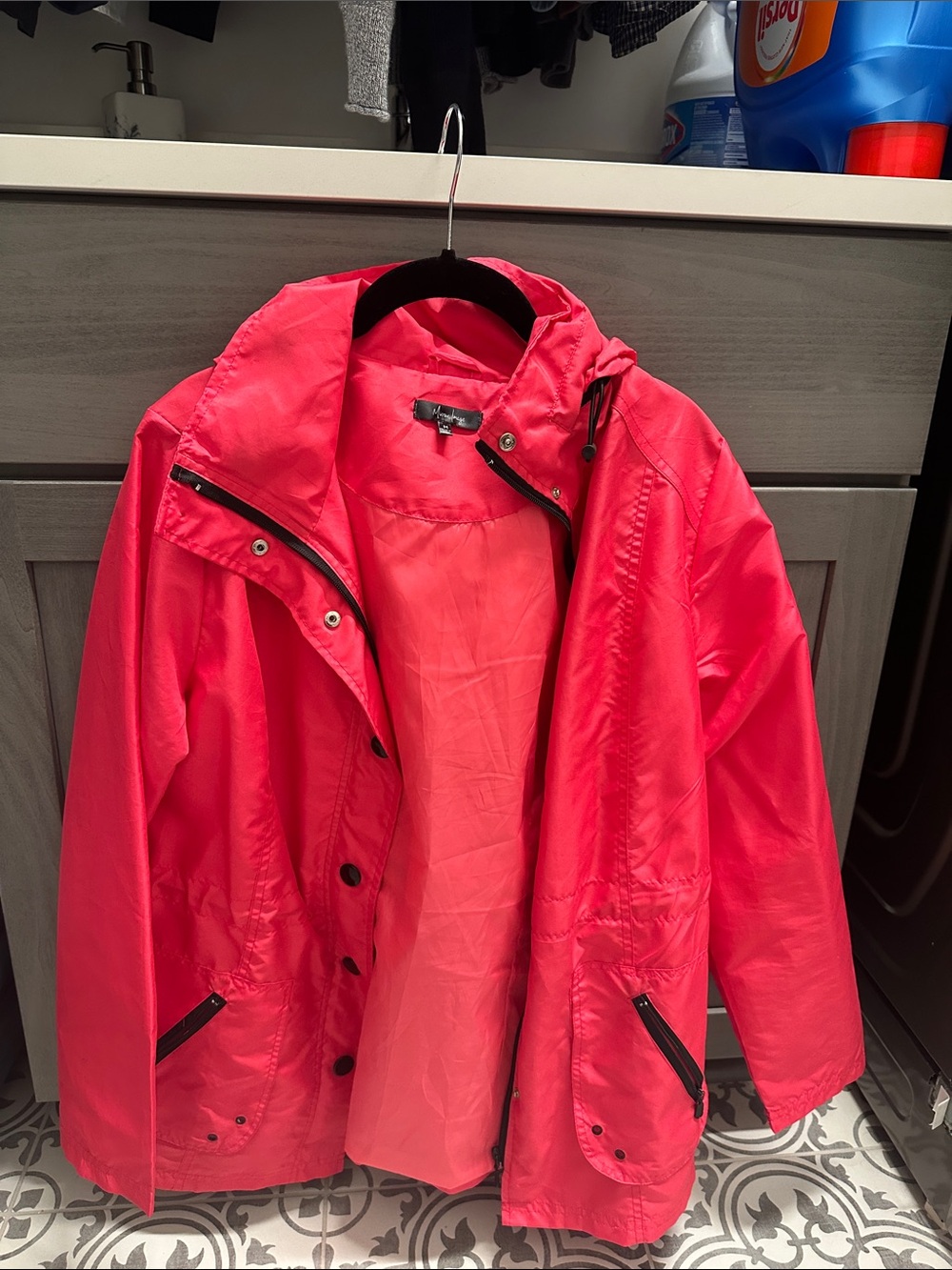 Women’s Lightweight Hooded Utility Jacket in Bright Pink
